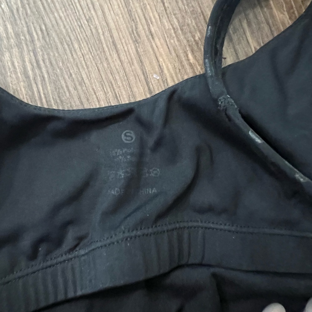 Black leopard print padded sports athletic cropped tank top - Picture 4 of 4